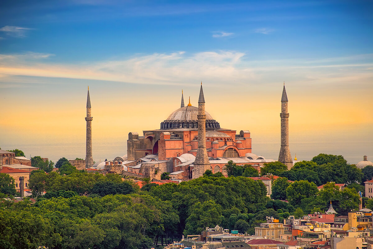 Ayasofya Cami, bugün İstanbul’un en turistik noktalarından biri.