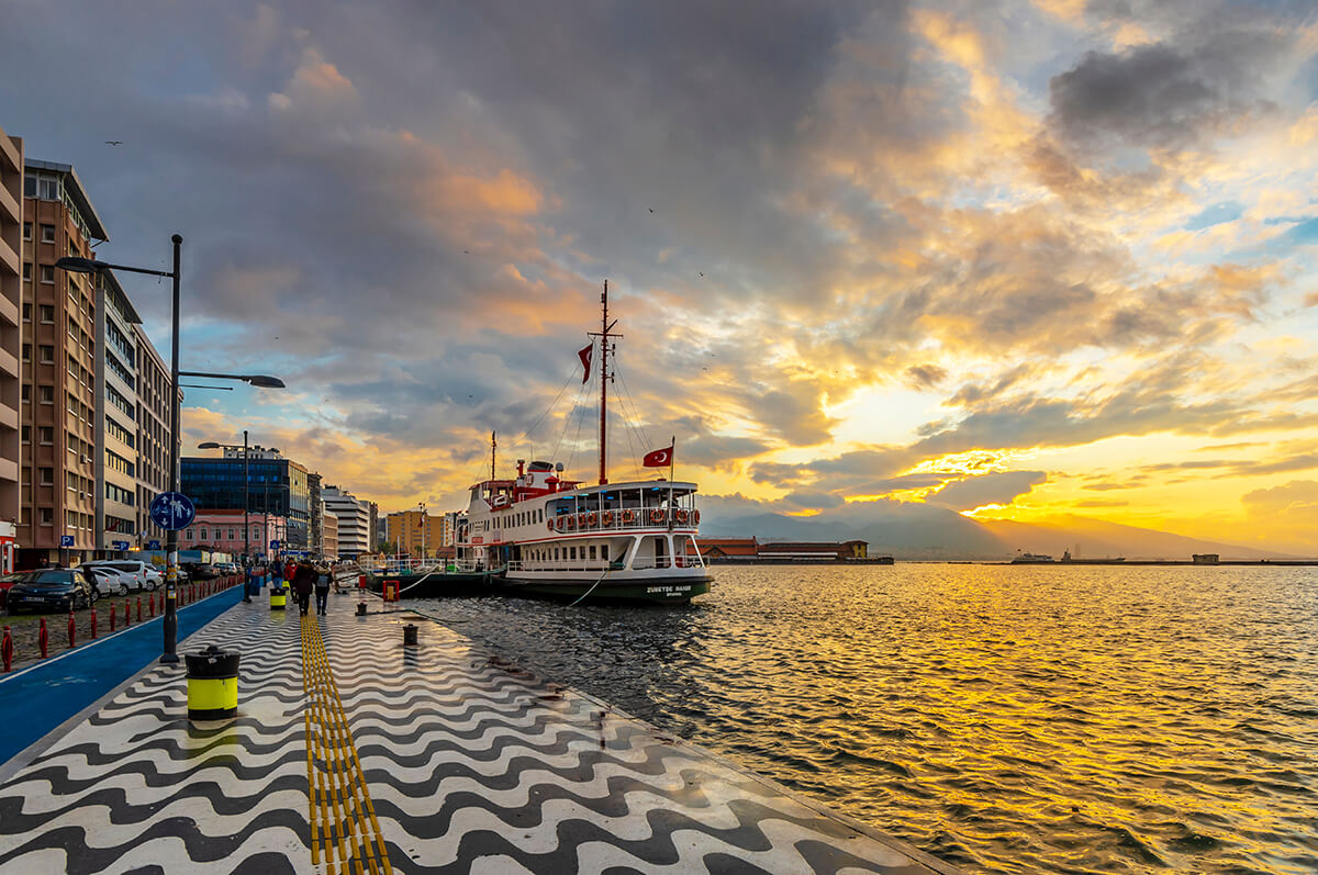İzmir Kordon Boyu