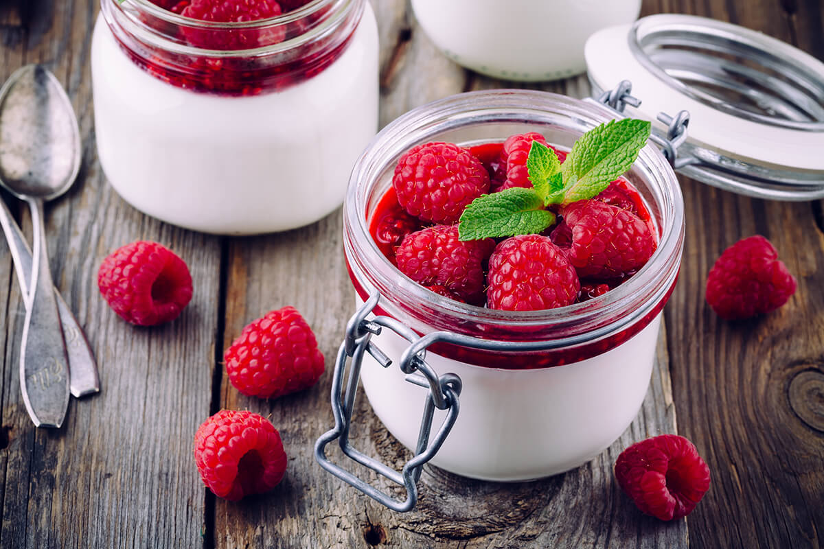 Gelato, Tiramisu, Panna Cotta, cannoli gibi meşhur İtalyan tatlılarını en iyi şekilde deneyimleyeceğiniz Milano tatlı mekanlarına bir göz atın deriz.