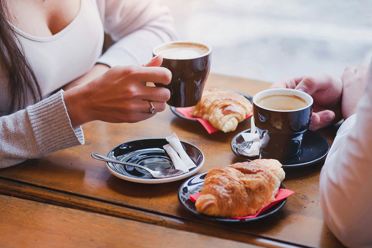 eni nesil kahvecilerden biri olan The Cafeotheque of Paris, birçok ülke tarafından düzenlenen yarışmada ‘Dünyanın en iyi 25 kahvecisi’nden biri seçilmiş.