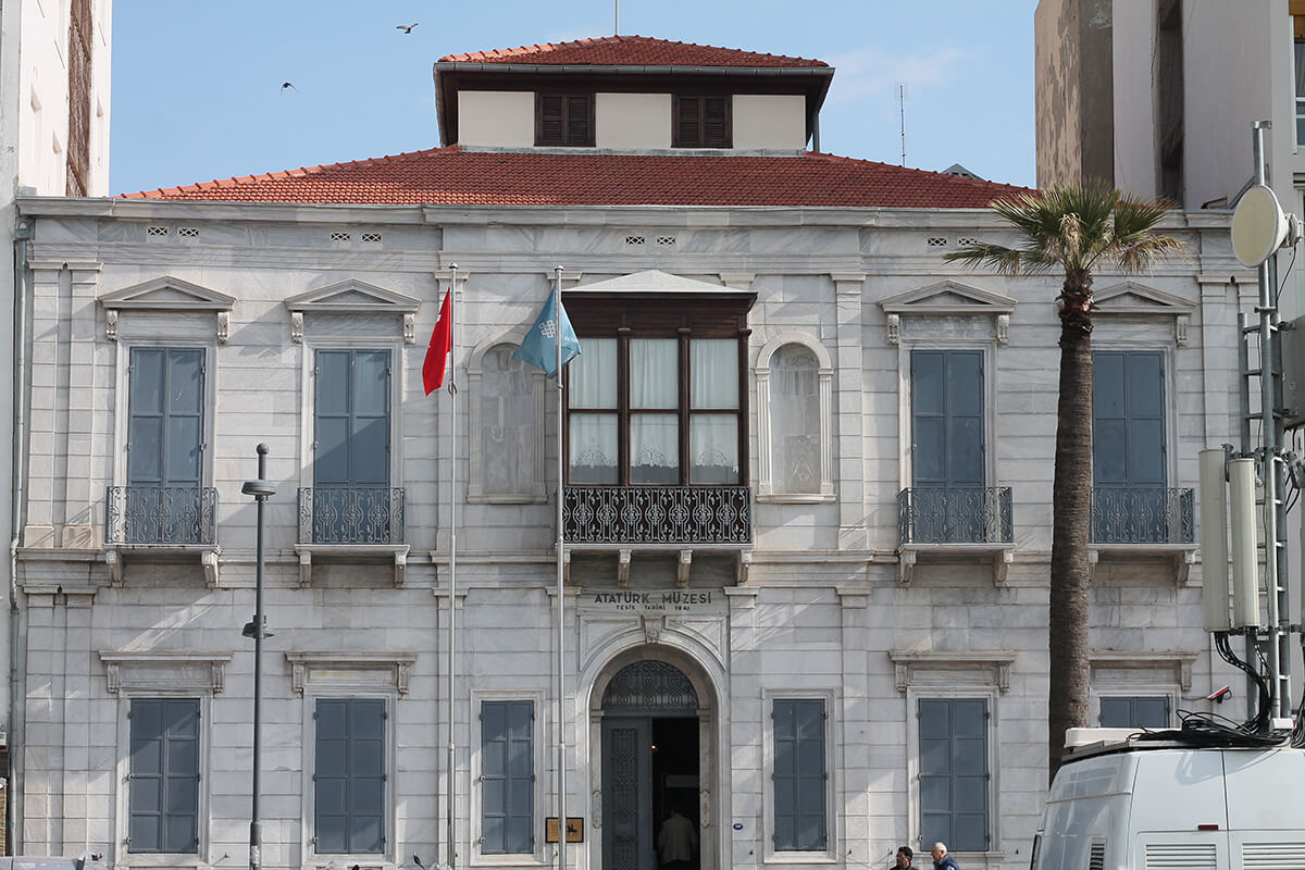 İzmir Atatürk Evi Müzesi