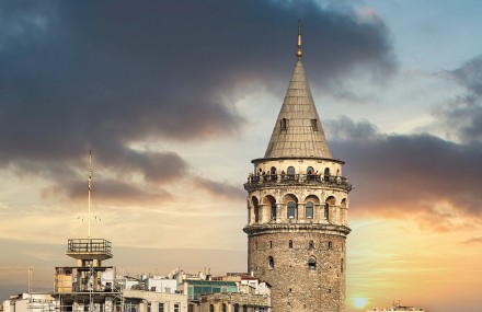 O Gerçek Bir İstanbullu: Galata Kulesi ve Efsaneleri